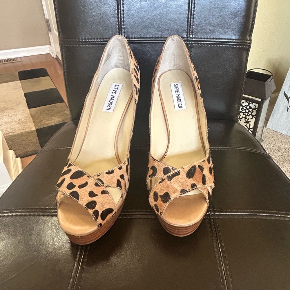 Steve Madden Leopard Print Peep Toe Heels